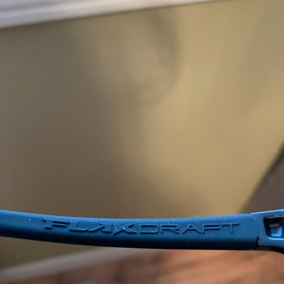 Oakley sunglasses - Picture 7 of 7